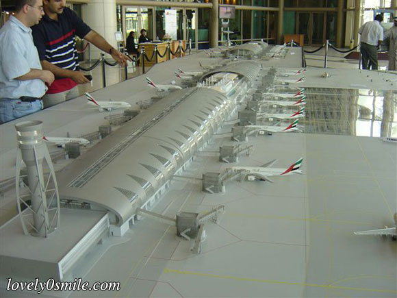 توسعة مطار دبي - صور