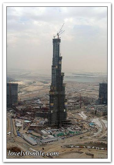 أحد الأبراج في دبي - صور