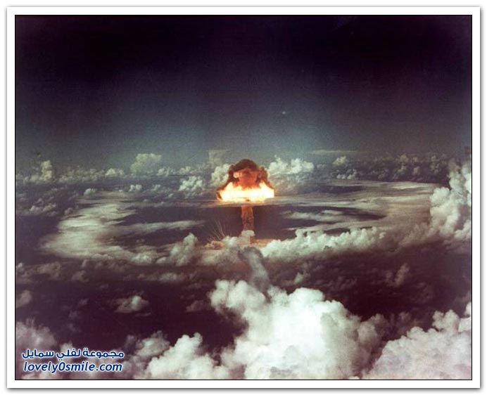 صور من التجارب النووية