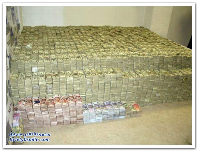 صور لمنزل زعيم المخدرات في كولومبيا مع ملايين الدولارات
