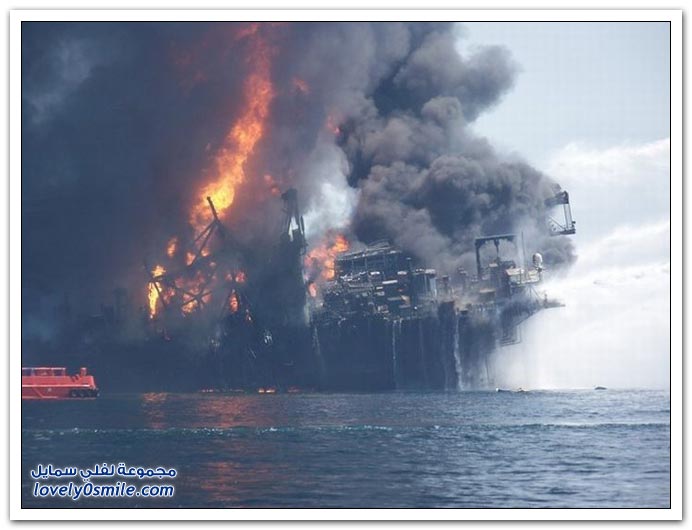 صور انفجار في محطة تنقيب لنفط وتسربه على سواحل لويزيانا
