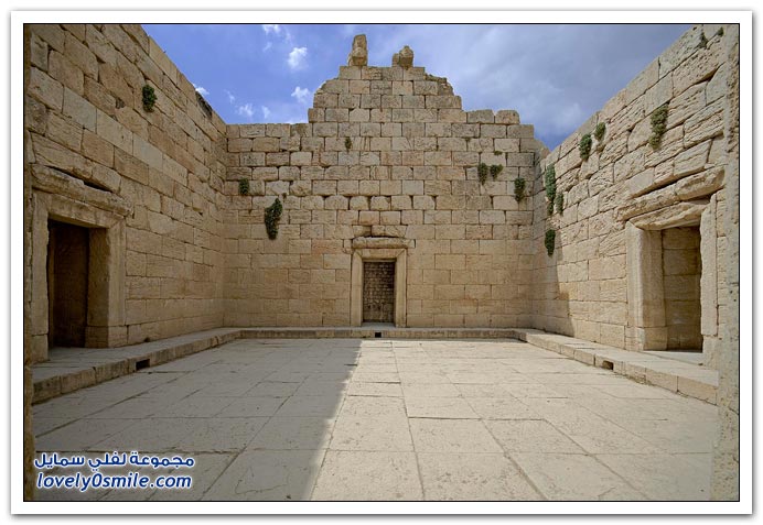 صور من الآثار التاريخية في إيران