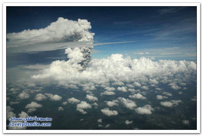 صور بركان ميرابي في أندونيسيا