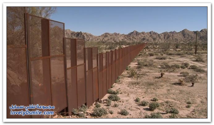 صور جدار الحدود بين الولايات المتحدة والمكسيك