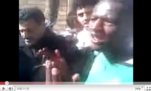 القذافي يحرق ليبيا وشعبها Youtube-00246