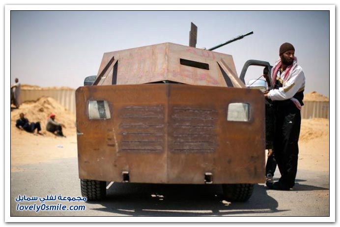 الثوار الليبيين وابتكارهم للأسلحة