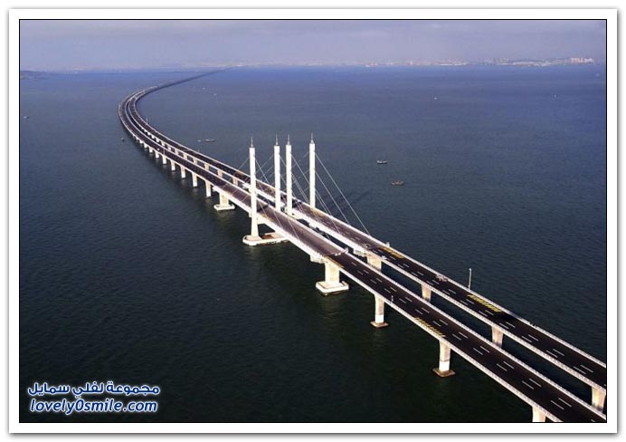 افتتاح أطول جسر في العالم في الصين