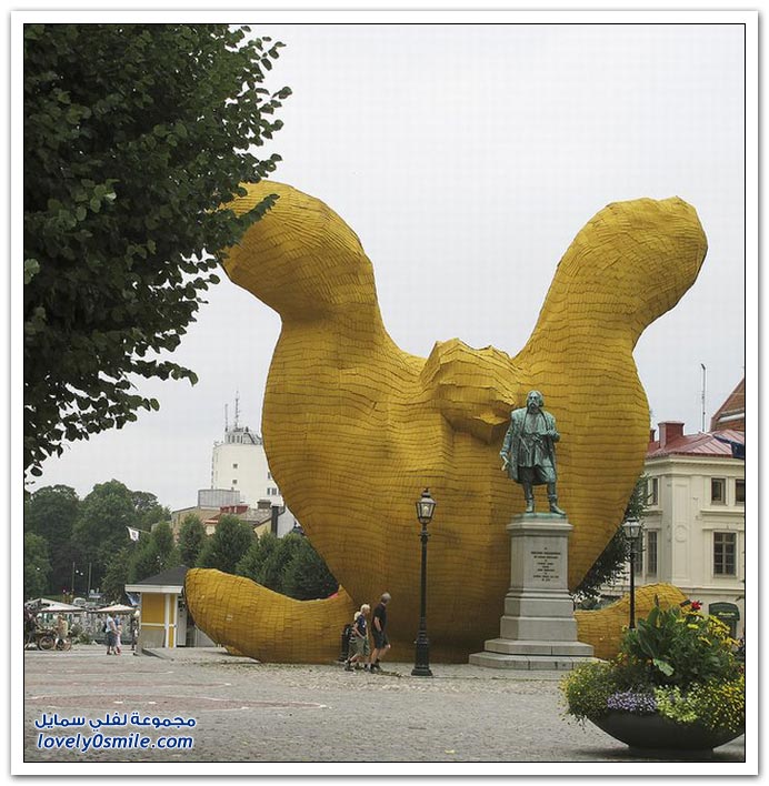 بناء أكبر تمثال لأرنب