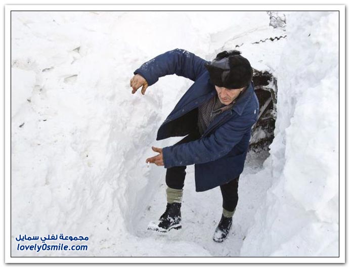 تصور ينزل الثلج على بيتكم بهذا الشكل