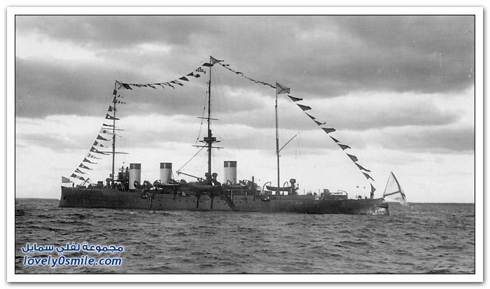 صور قديمة جدا من سفن الأسطول الروسي في المحيط الهادي