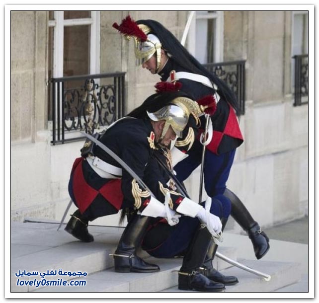 صور الإغماء لبعض العسكريين