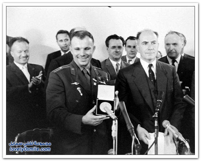 صور تكريم أول رائد فضاء سوفيتي عام 1961