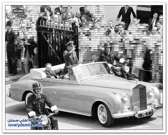 صور تكريم أول رائد فضاء سوفيتي عام 1961