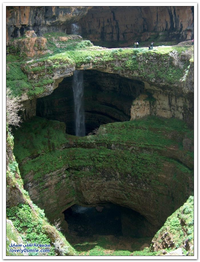 كهف من ثلاث جسور
