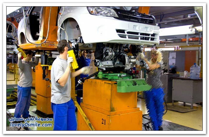 شركة أوتوفاز واحدة من أكبر مصانع السيارات في العالم