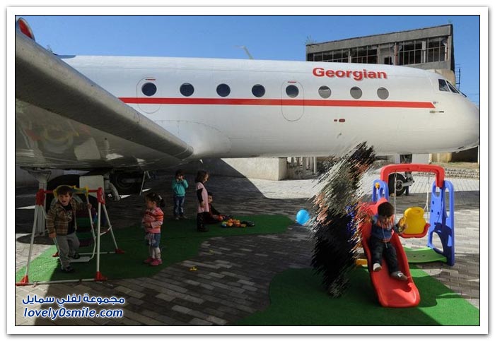 صور: تحويل طائرة قديمة إلى روضة أطفال