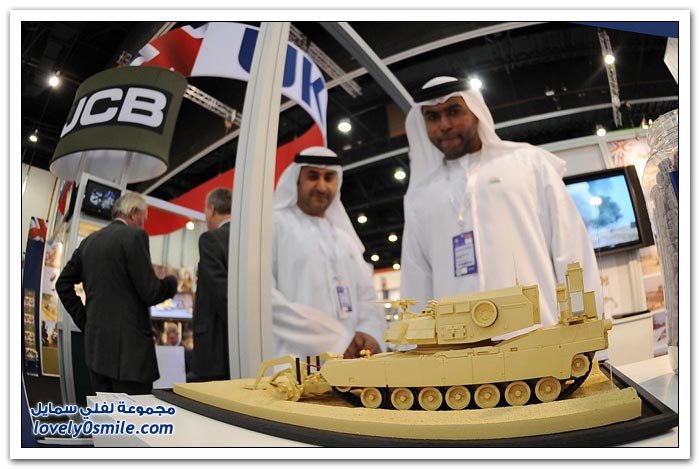 معرض الدفاع في أبوظبي 2013