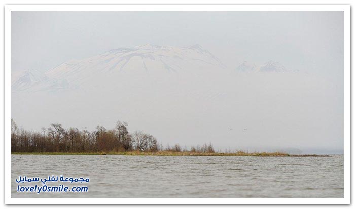 أكبر بحيرة للمياه العذبة في كامتشاتكا في روسيا