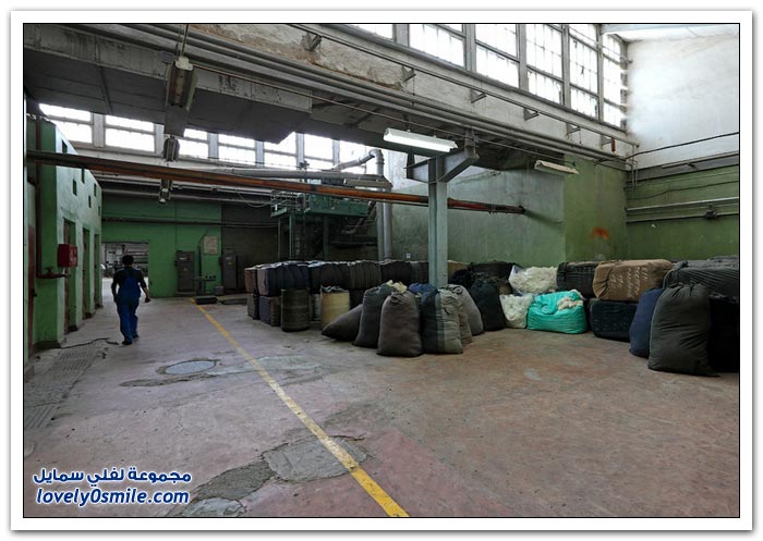 مصنع للمنسوجات الصوفية والأقمشة في روسيا