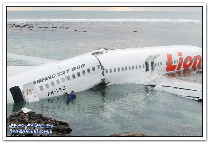 صور وفيديو: هبوط طائرة على شاطئ جزيرة بالي