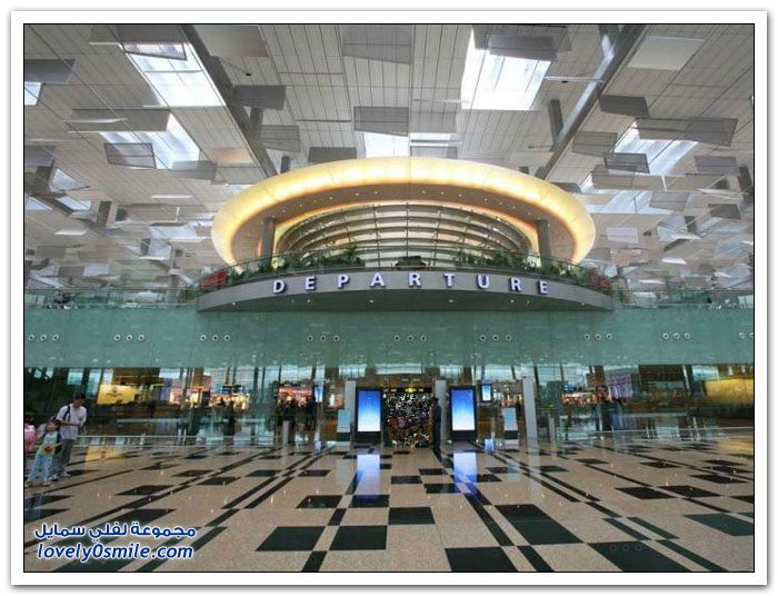 مطار شانغي الدولي في سنغافورة