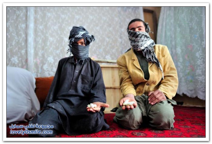إدمان الحشيش والهروين بين أطفال وشباب أفغانستان