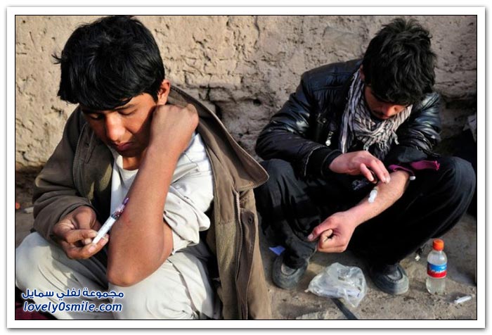 إدمان الحشيش والهروين بين أطفال وشباب أفغانستان