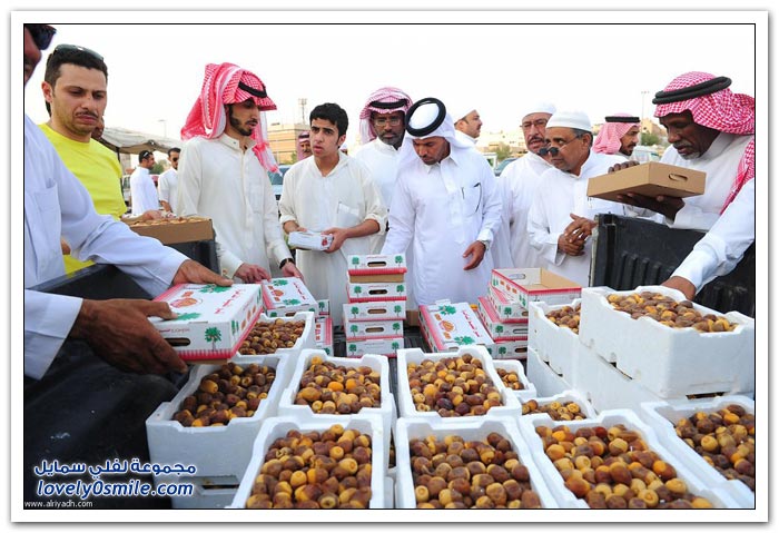 رمضان ينعش أسواق التمور