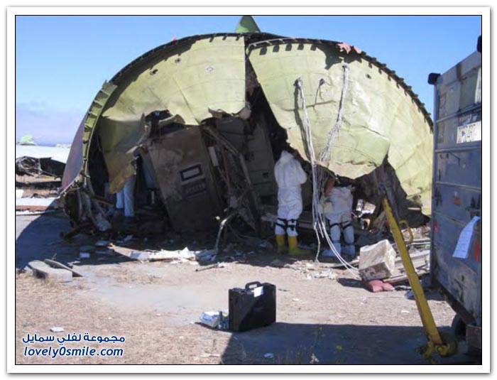 نقل طائرة الخطوط الجوية آسيانا بعد تحطمها في سان فرانسيسكو