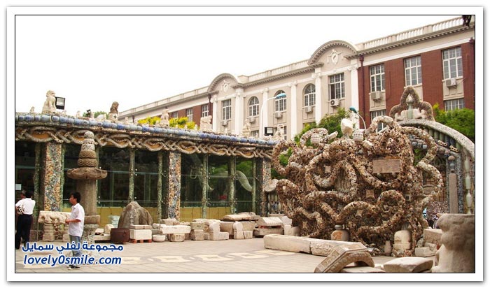 بيت من الخزف بمدينة تيانجين بالصين
