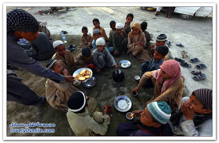صور من الدمار الذي خلفه زلزال باكستان