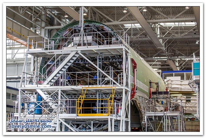 صور من مصنع أكبر طائرة ركاب في العالم