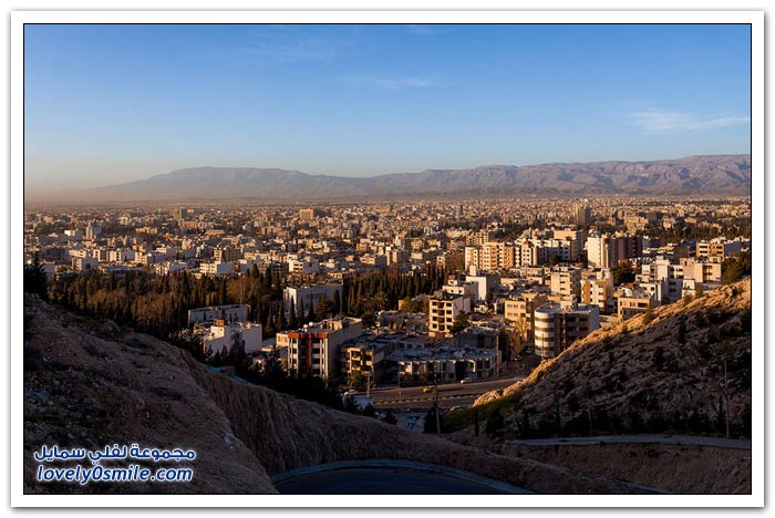 مدينة شيراز في إيران مدينة الشعراء والزهور
