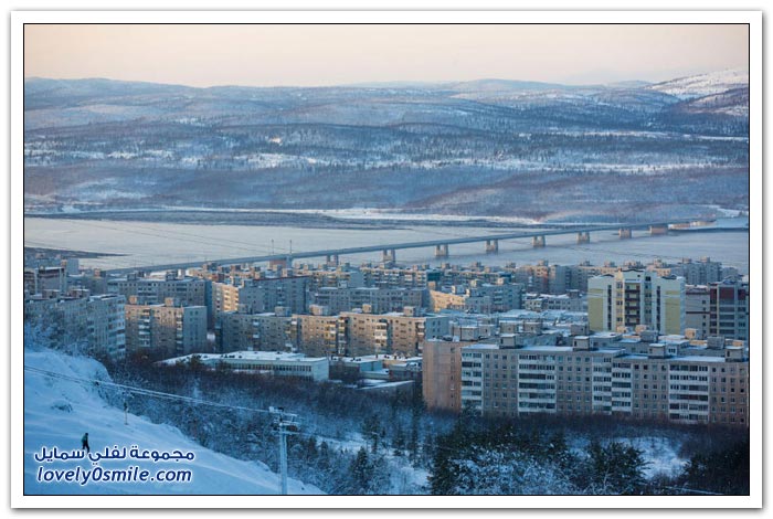 مورمانسك أكبر مدينة في الدائرة القطبية الشمالية