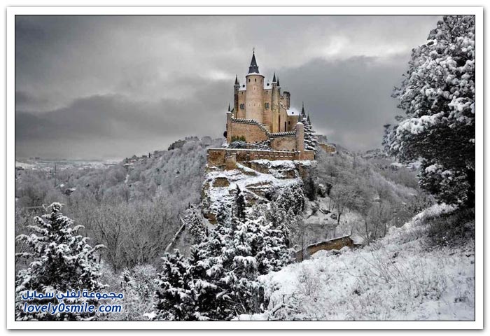 القصور والقلاع في فصل الشتاء