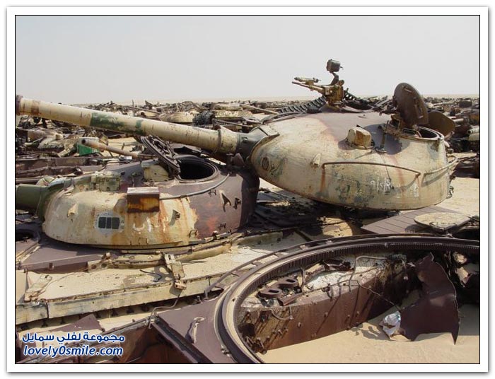 مقبرة للدبابات في الكويت من مخلفات حرب الخليج