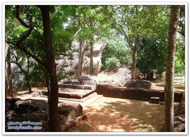 قصر سيجيريا أو حصن الصخرة في سريلانكا
