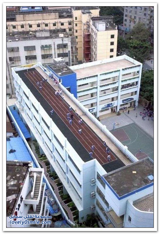 ملاعب المدارس على أسقف البنايات في الصين
