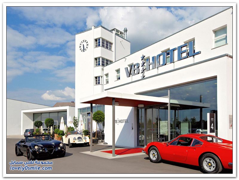  V8-HOTEL         