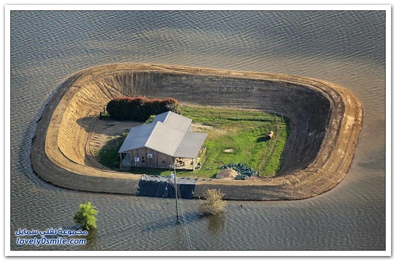 حال المنازل أثناء فيضانات نهر المسيسيبي