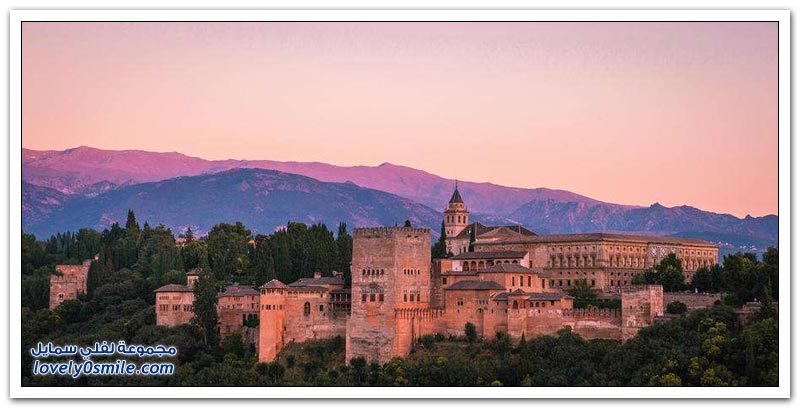 القصور والقلاع في أسبانيا