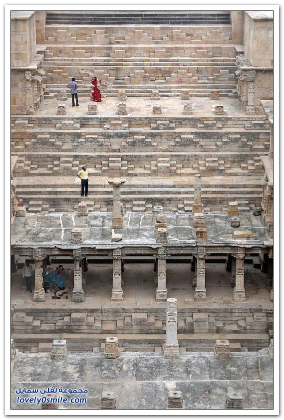 بئر الدرج الخاص بالملكة في ولاية غوجارات في الهند