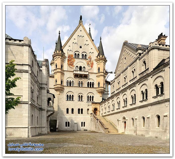 قصر نويشفانشتاين في ألمانيا