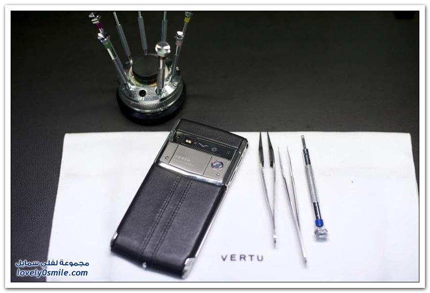 جولة داخل مصنع شركة Vertu الرائدة في صناعة الهواتف الأغلى في العالم