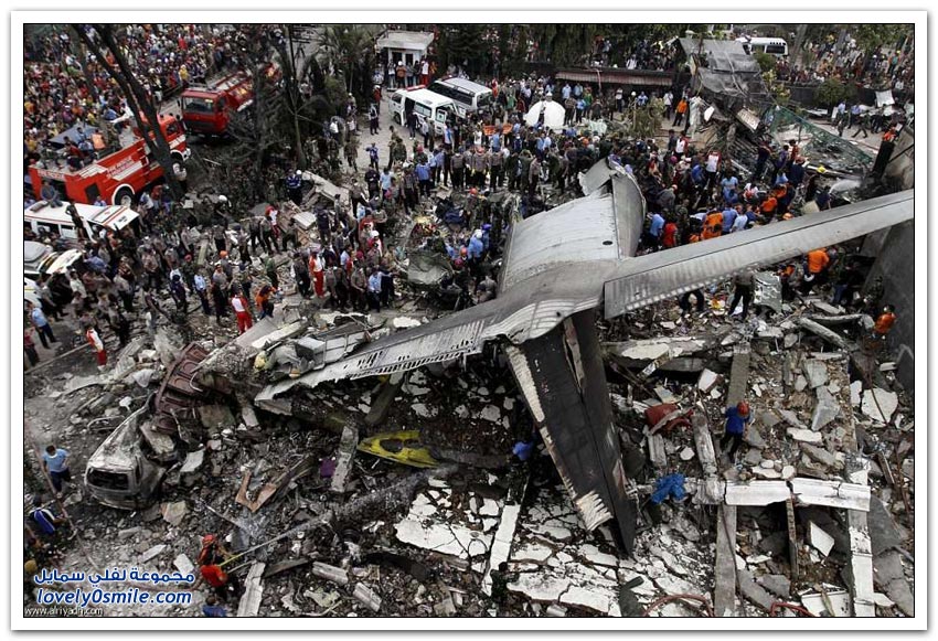 تحطم الطائرة العسكرية الإندونيسية