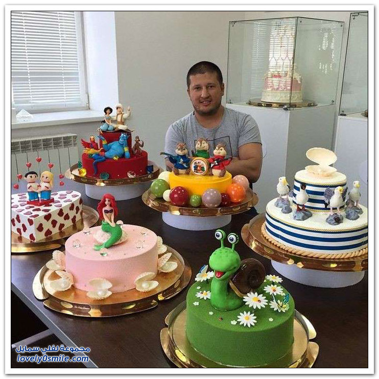 بطل روسيا في الملاكمة يعمل حلواني في صناعة الكيك