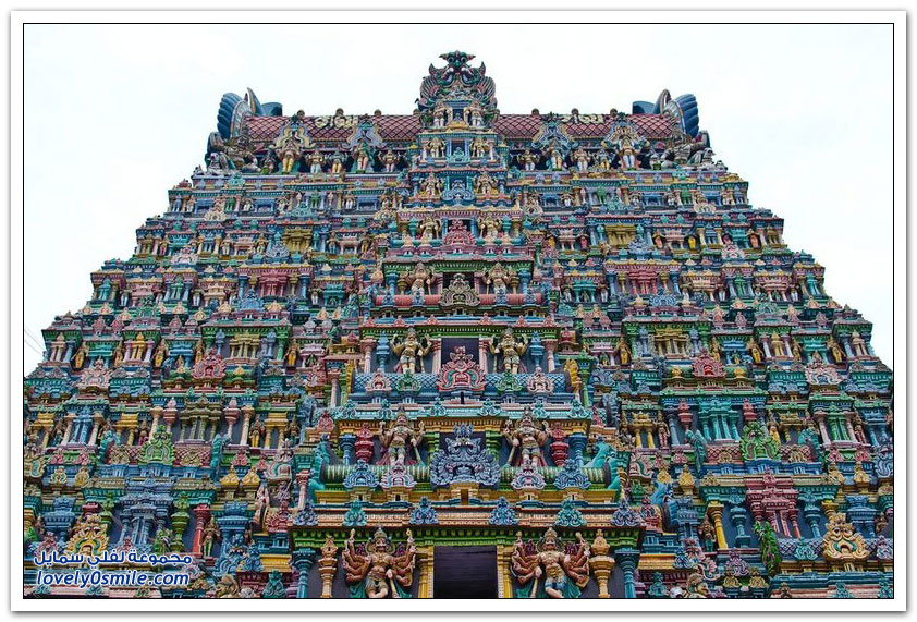 معبد ميناكشي في مادوراي بالهند