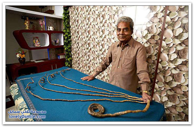 هندي صاحب أطول أظافر في العالم