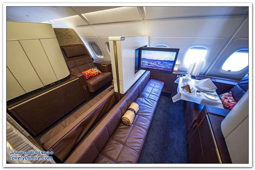 طائرة إيرباص A380 لطيران الاتحاد