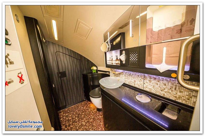 طائرة إيرباص A380 لطيران الاتحاد